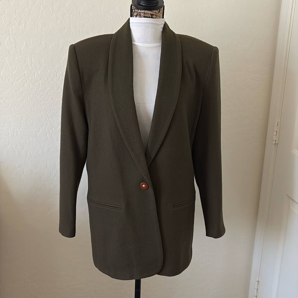 CASABLANCAANCA women’s wool blazer. 12